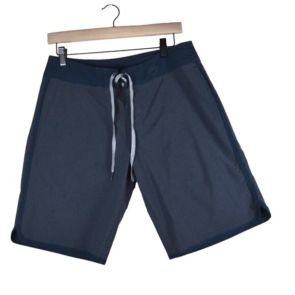 Travis Mathew Hybrid Board Shorts Men’s S Navy Blue Golf Surf Casual Stretch 31W - Picture 1 of 9